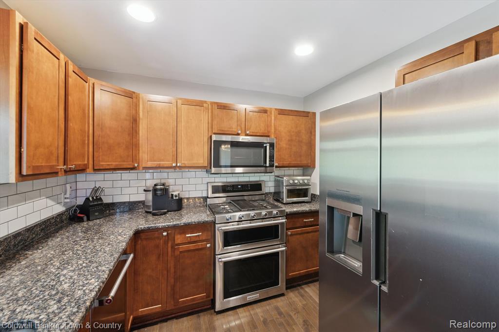 4577 Oaklawn Drive, Pinckney, MI 48169 — Photo 16