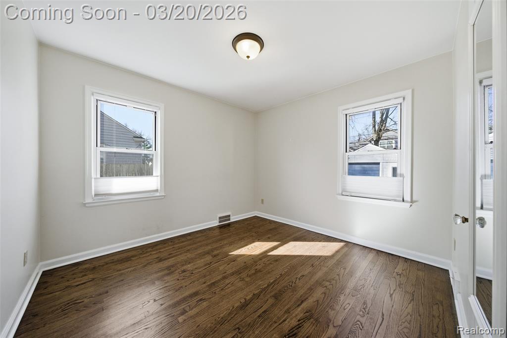 405 N Altadena Avenue, Royal Oak, MI 48067 — Photo 15