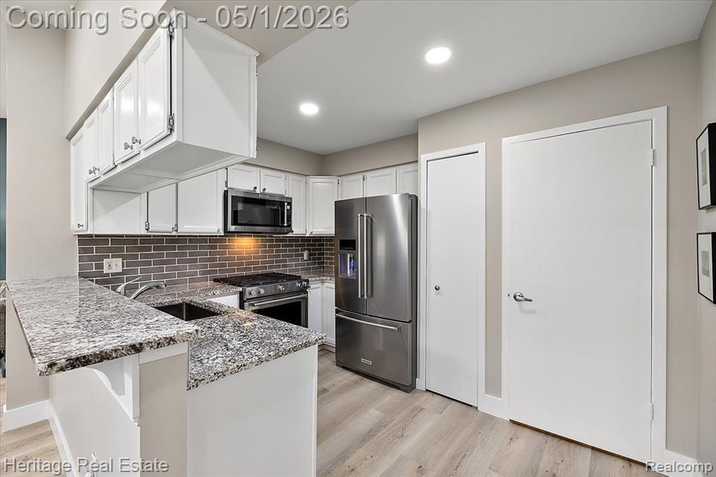 1932 Valley Lane, Lake Orion, MI — Photo 9