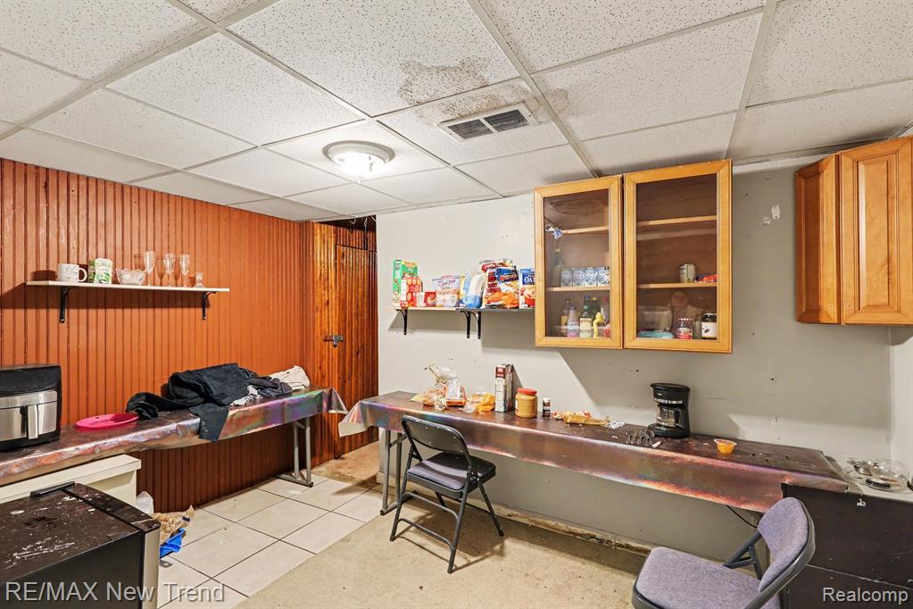 2174 Middlebelt Road, West Bloomfield, MI 48324 — Photo 27