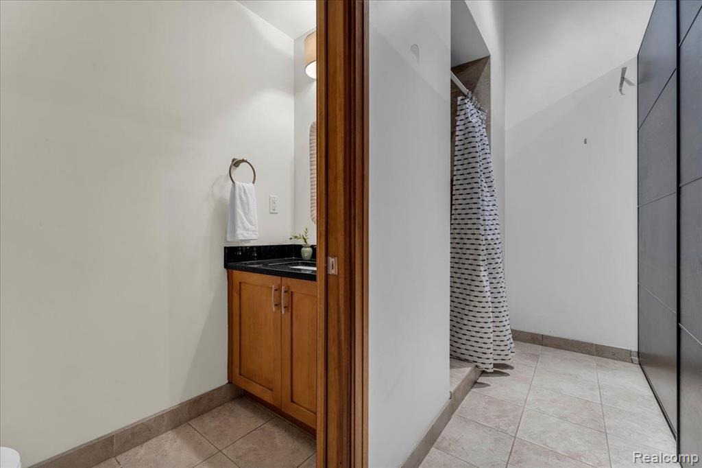 627 W ALEXANDRINE Street, 9, Detroit, MI 48201 — Photo 20