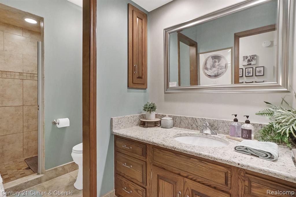 866 GREENVIEW Court, 6, Rochester Hills, MI 48307 — Photo 43