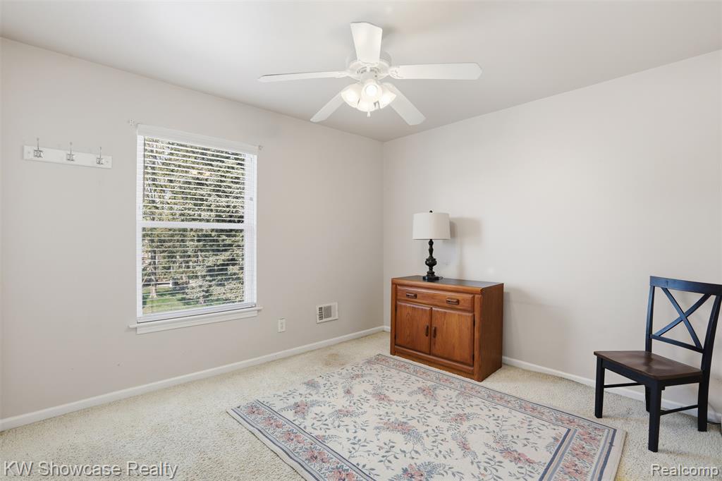 25715 Norfolk Street, Dearborn Heights, MI 48125 — Photo 19