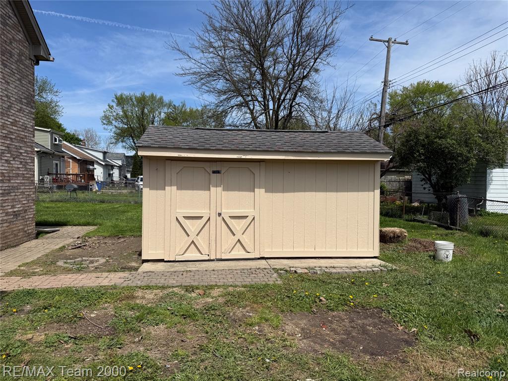 4253 Polk Street, Dearborn Heights, MI 48125 — Photo 38