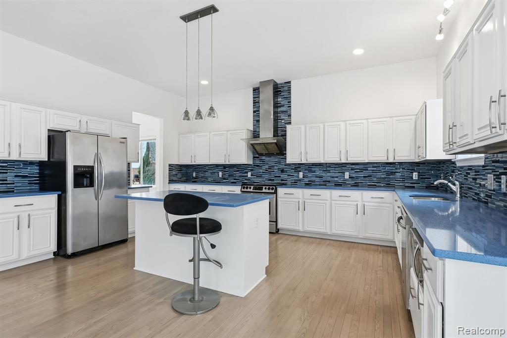 19270 Theresa Boulevard, Rockwood, MI — Photo 9