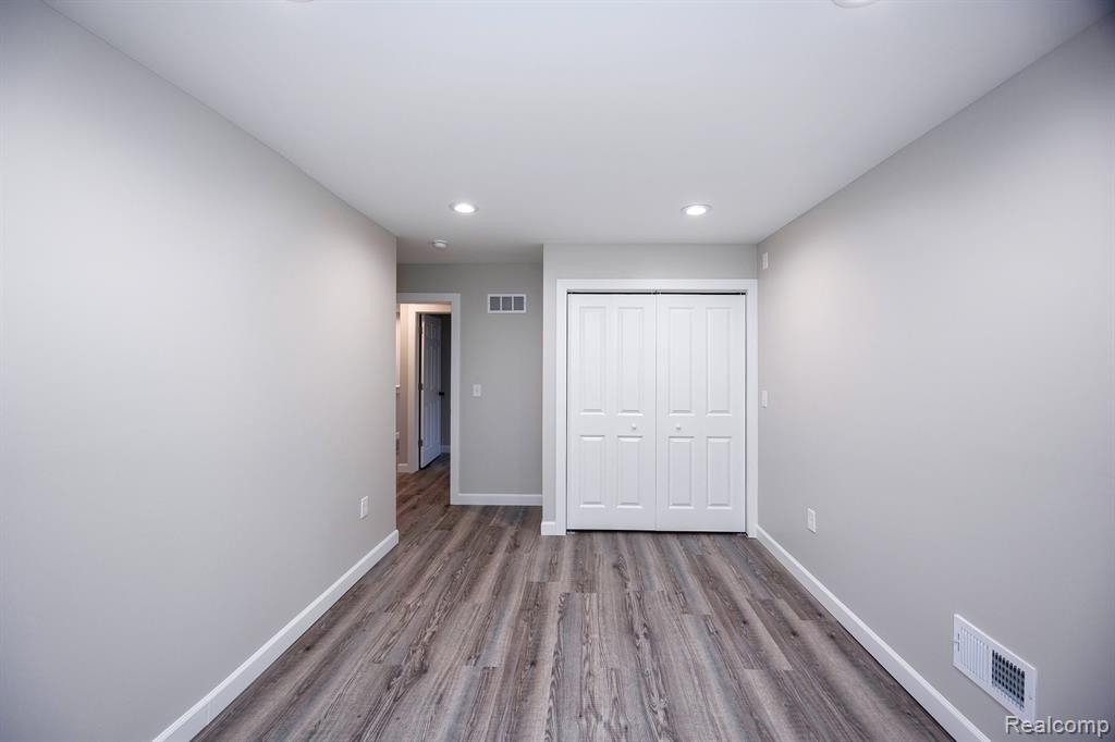 7519 Orchard Avenue, Dearborn, MI 48126 — Photo 38