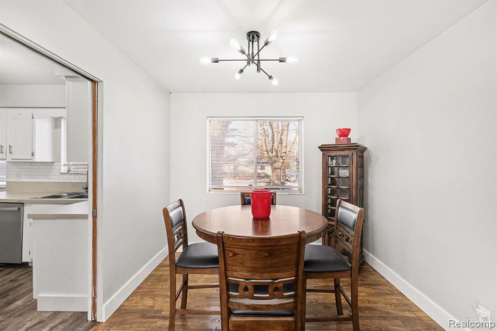 6090 Lancaster Drive, Flint, MI 48532 — Photo 14