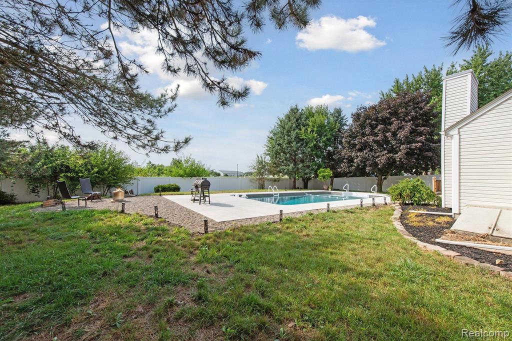 810 CARRINGTON Boulevard, Monroe, MI 48161 — Photo 69