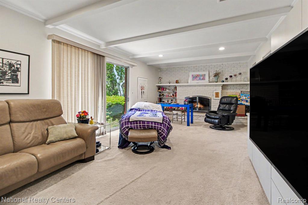 5535 Pembury Lane, West Bloomfield, MI — Photo 7