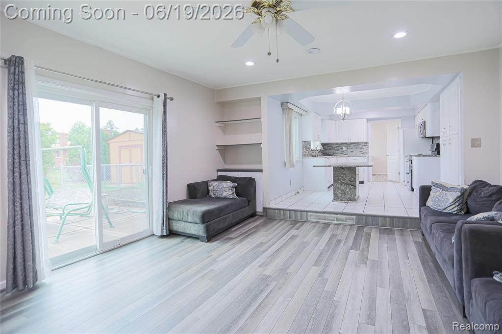 4788 Bloomfield Drive, Sterling Heights, MI 48310 — Photo 18