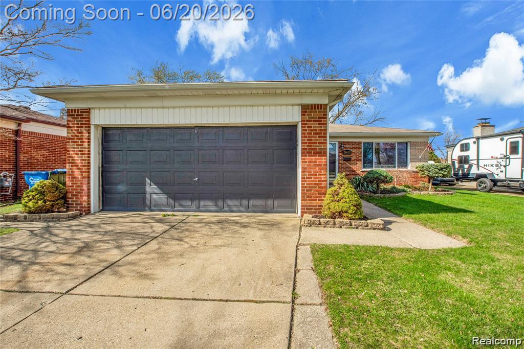 14615 Masonic Blvd, Warren, MI 48088