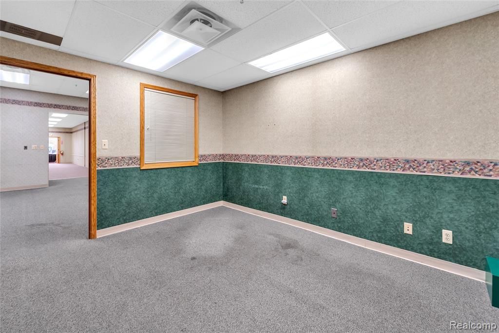 43722 Schoenherr Road, Sterling Heights, MI 48313 — Photo 12