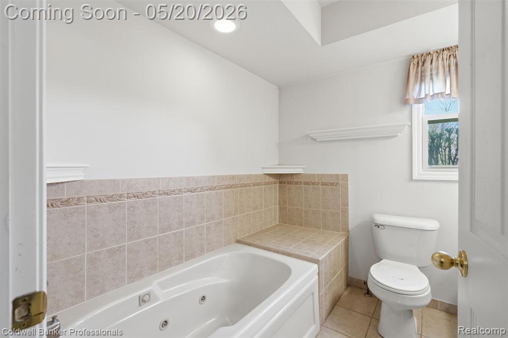 21527 N Tangel Drive E, Macomb, MI 48044 — Photo 21