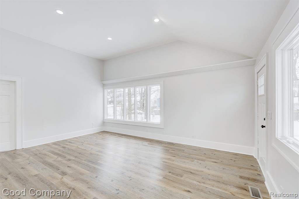 16309 Kirkshire Avenue, Beverly Hills, MI 48025 — Photo 22