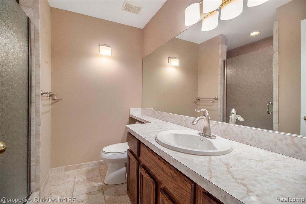 7487 GREEN MEADOW Lane, Canton, MI 48187 — Photo 9