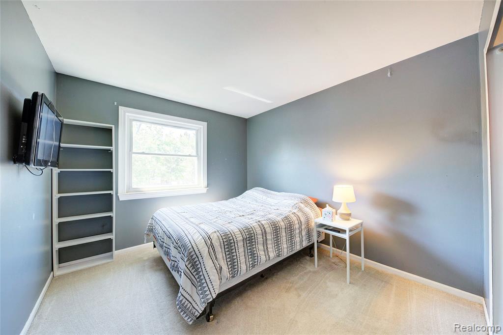 5646 New Meadow Drive, Ypsilanti, MI 48197 — Photo 24