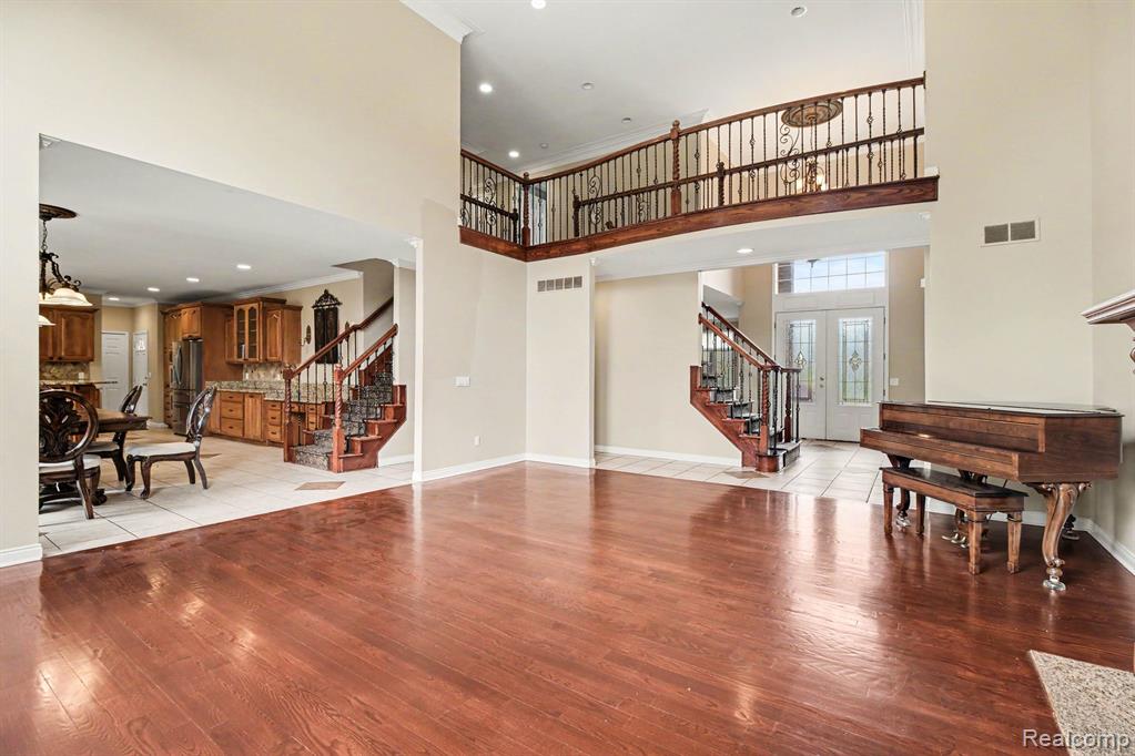 6929 Dakota Drive, Troy, MI 48098 — Photo 8