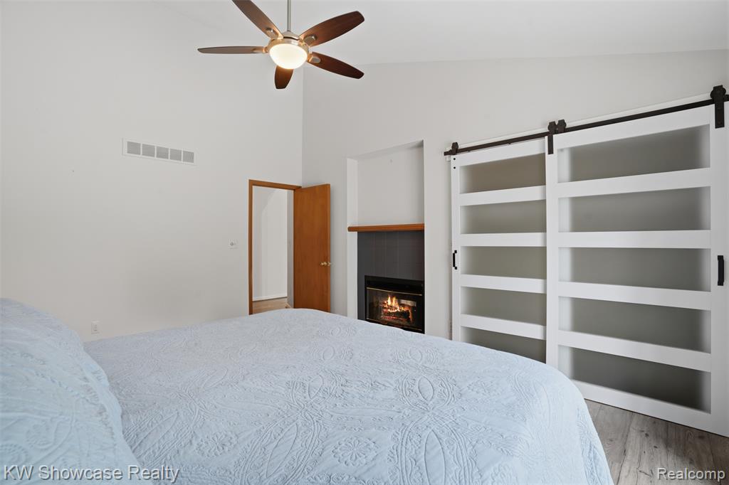 9842 Cedar Island Road, White Lake, MI — Photo 20