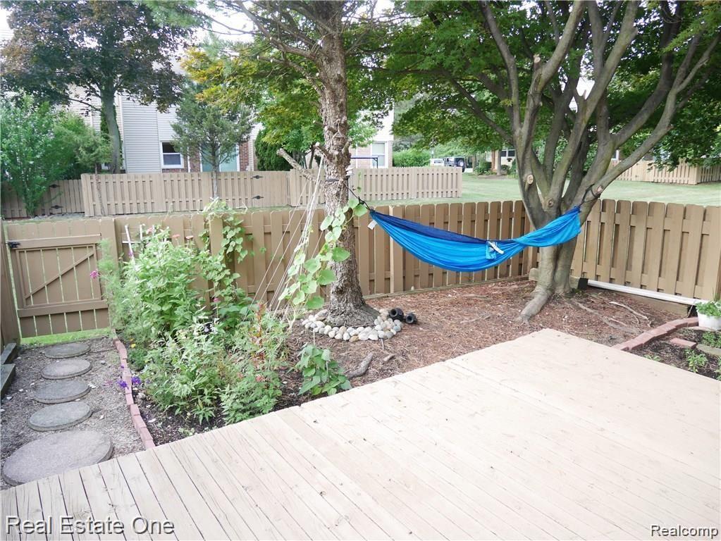 5082 Buckingham, Troy, MI 48098 — Photo 4