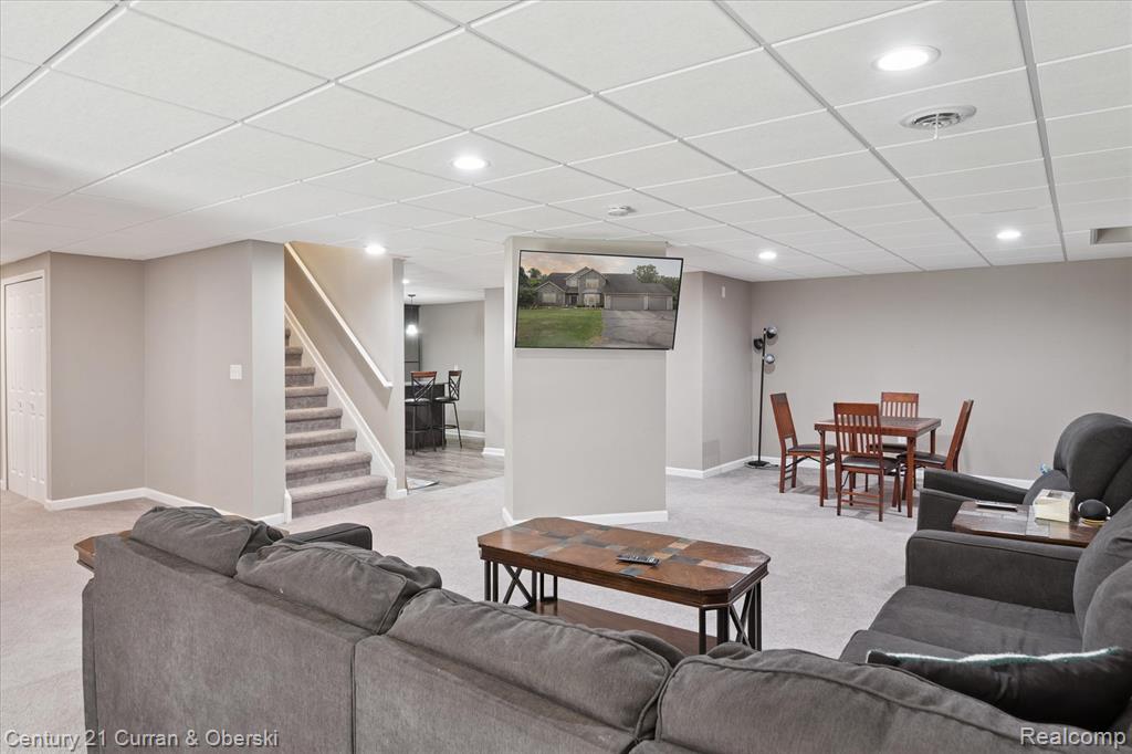 4025 Forest Edge Drive, Commerce Twp, MI 48382 — Photo 34