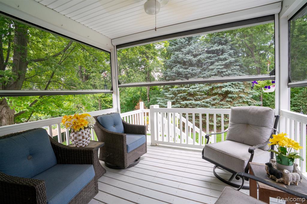 5653 Trail Side Lane, 9, Whitmore Lake, MI 48189 — Photo 14