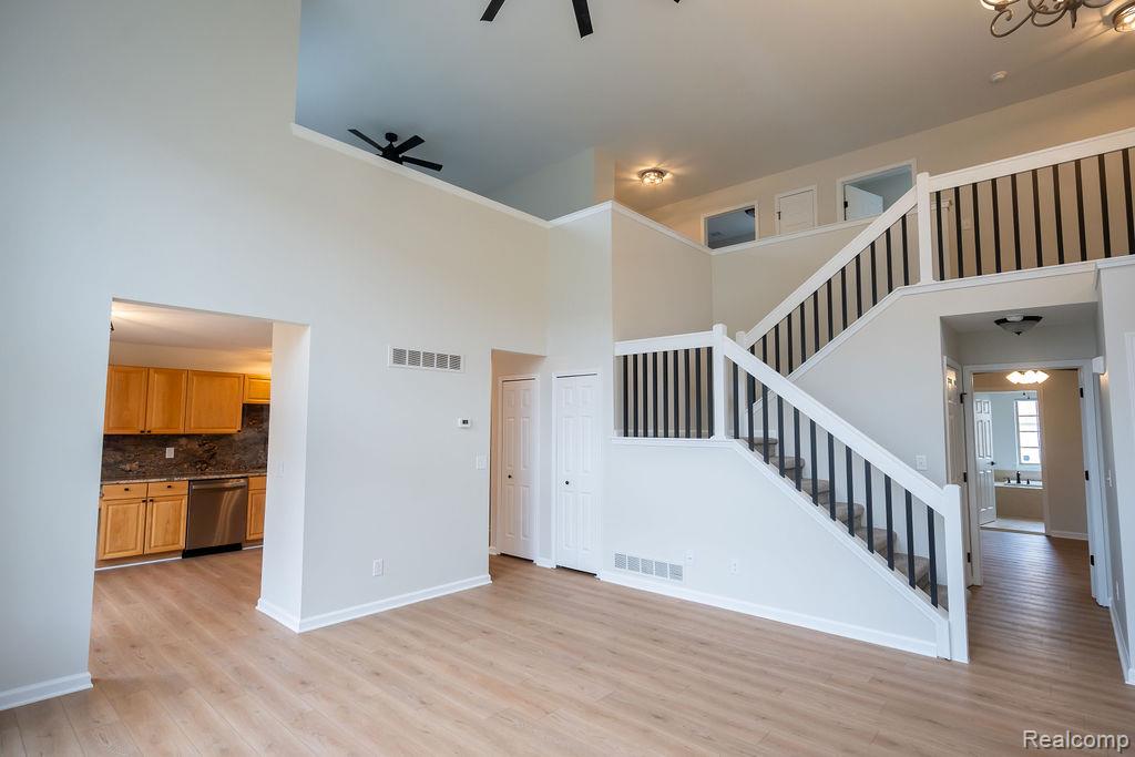 23869 McCort Drive, Flat Rock, MI 48134 — Photo 13