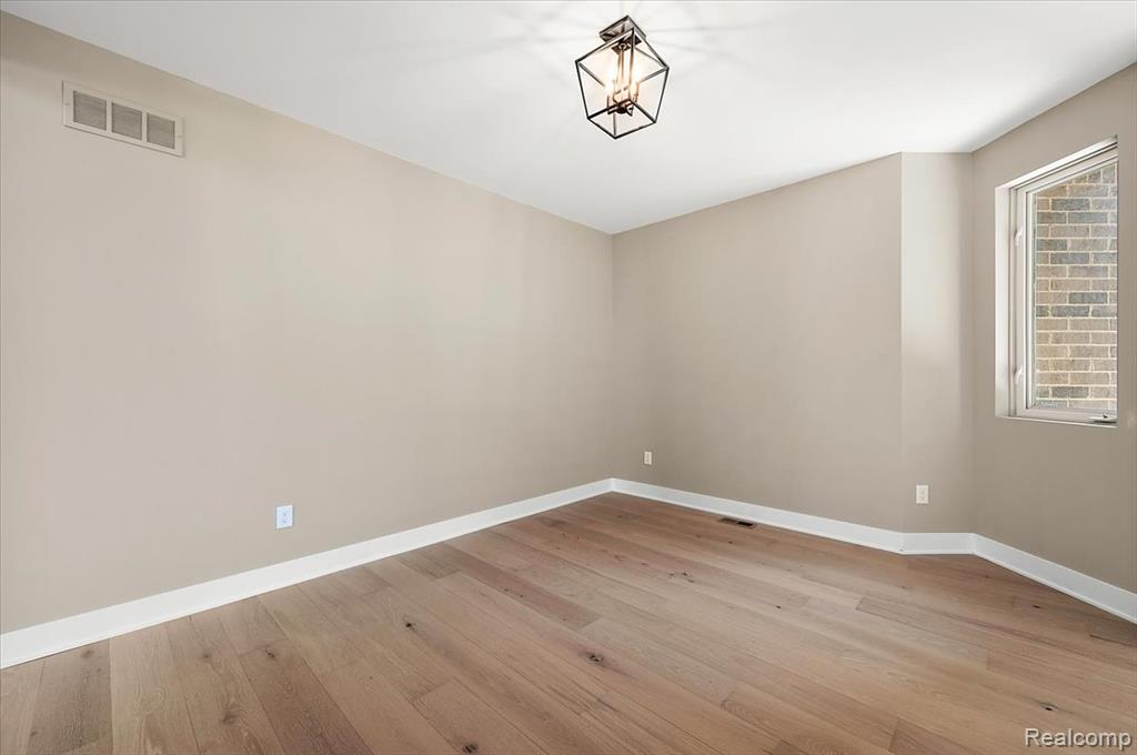 50622 TIMBERSTONE Drive, Macomb, MI 48042 — Photo 35