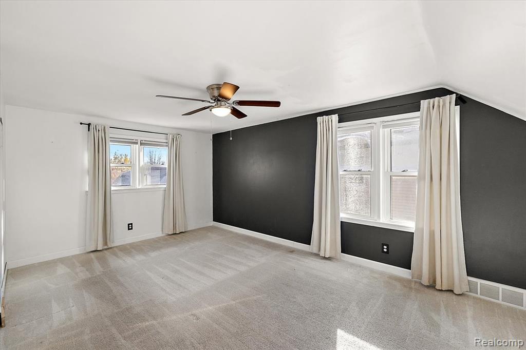 515 S Webik Avenue, Clawson, MI — Photo 30