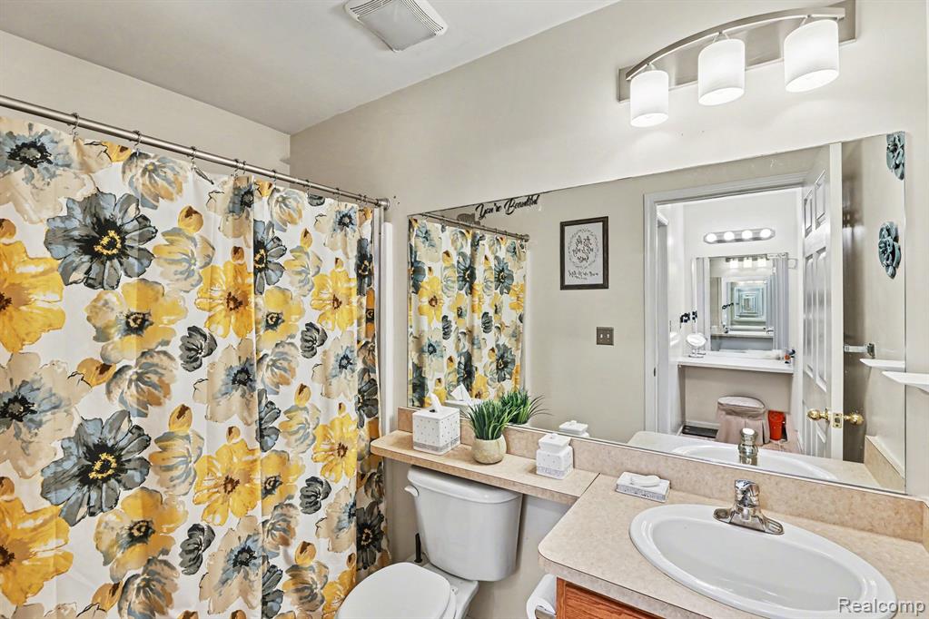 716 Palmer Drive, Pontiac, MI 48342 — Photo 18