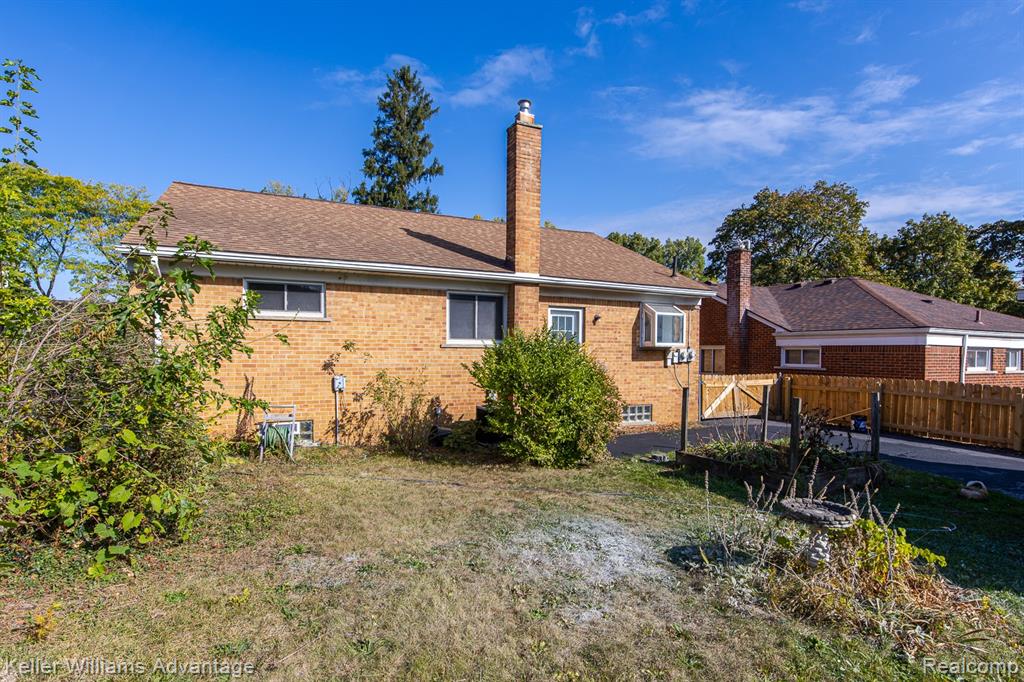 871 Menominee Road, Pontiac, MI 48341 — Photo 47
