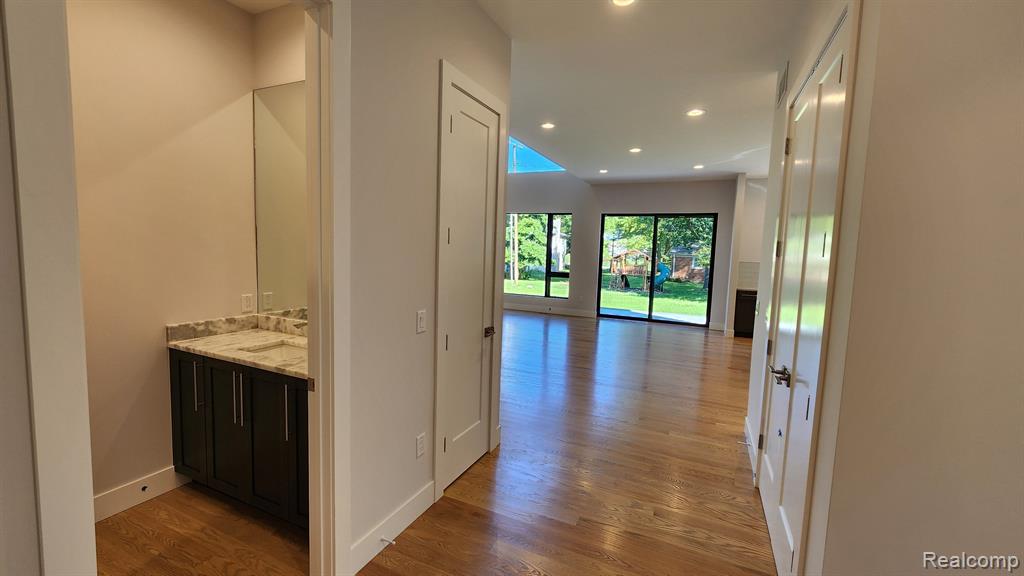 4776 WALNUT LAKE Road, Bloomfield Hills, MI 48301 — Photo 46