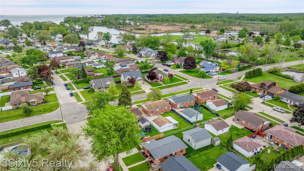 30572 S Gibraltar Road, Rockwood, MI — Photo 29