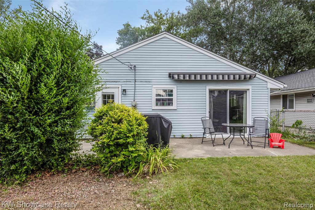 8055 Roosevelt Street, Taylor, MI 48180 — Photo 18