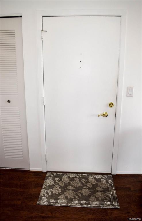 9960 ALLEN POINTE Drive, Allen Park, MI 48101 — Photo 8
