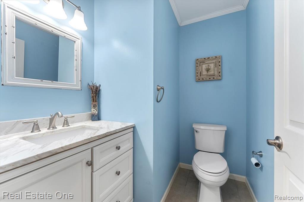 30026 Huron Meadows Drive, Rockwood, MI — Photo 14