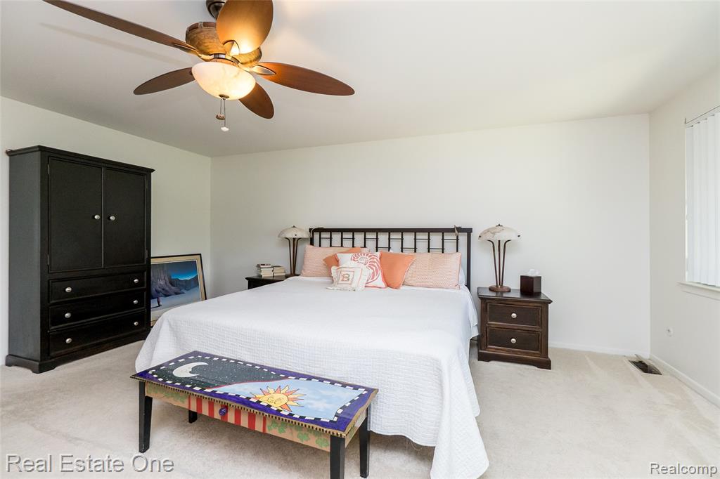 7308 Creek View Circle, West Bloomfield, MI — Photo 40