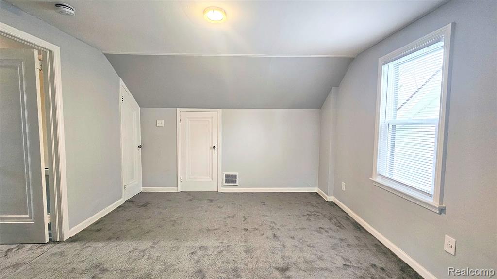 10001 Winthrop Street, Detroit, MI 48227 — Photo 42
