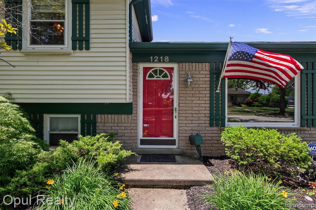 1218 Barchester Street, Westland, MI 48186 — Photo 6