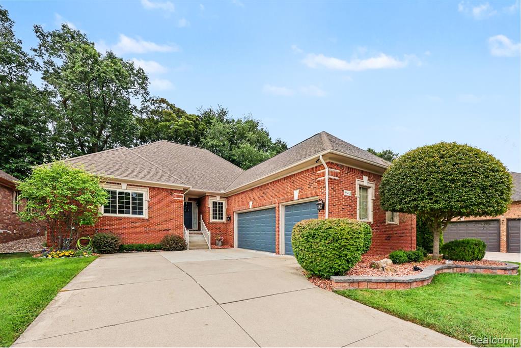 59413 Glacier Club Drive, Washington, MI