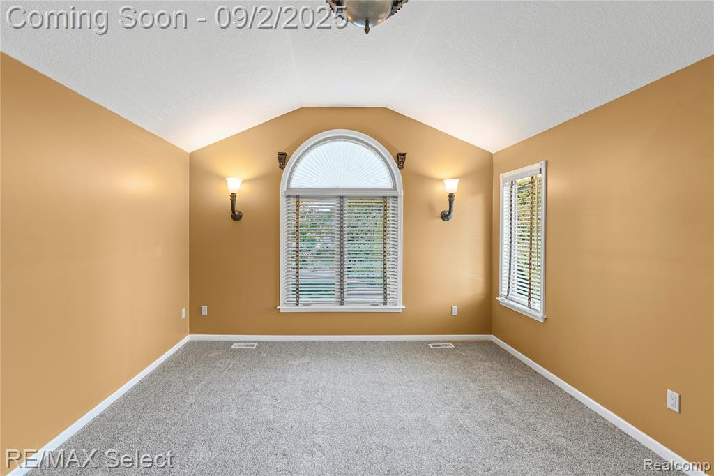 8468 Cranbrook Drive, Grand Blanc, MI 48439 — Photo 24