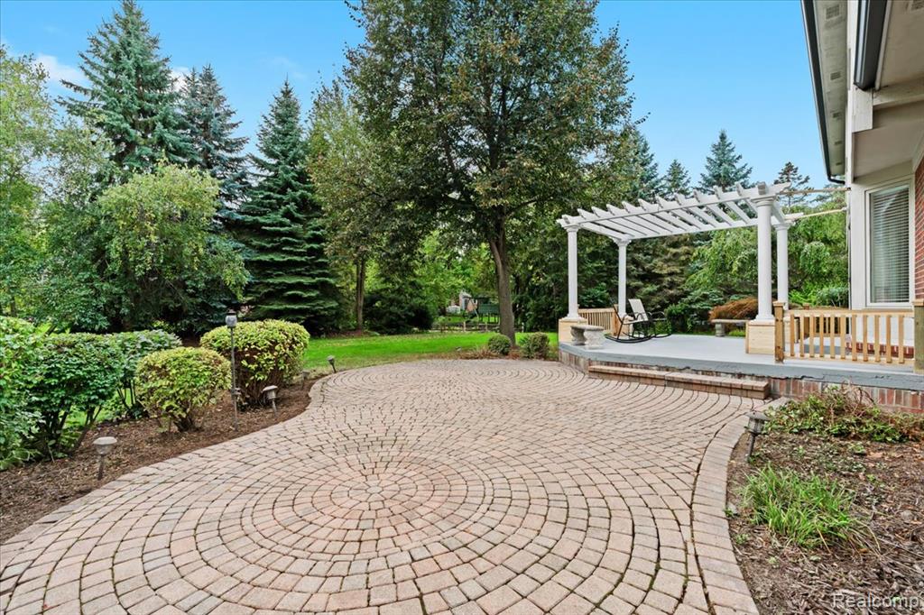 48075 Andover Drive, Novi, MI — Photo 48