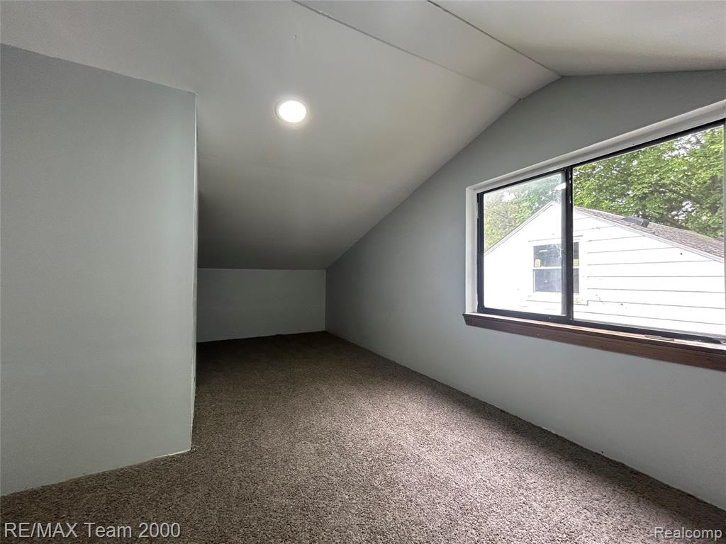 6390 Archdale Street, Detroit, MI 48228 — Photo 25