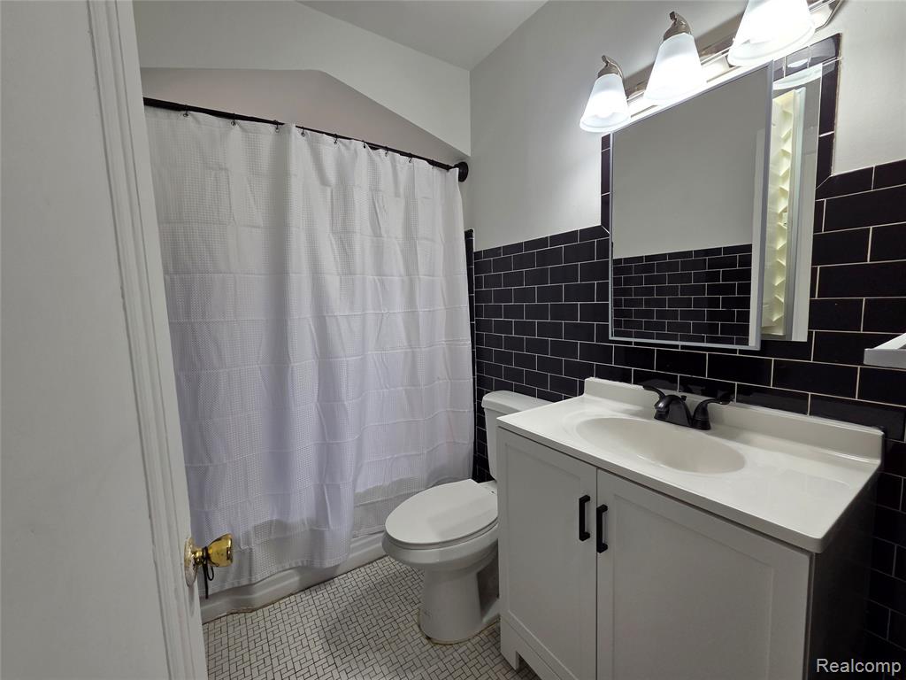 19360 Revere Street, Detroit, MI 48234 — Photo 8