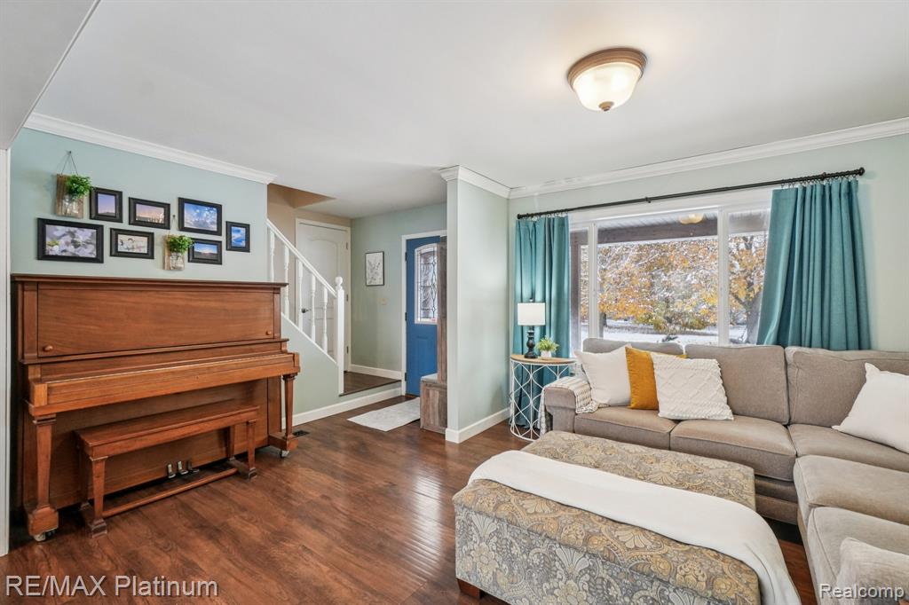 8566 Meyers Lane, Pinckney, MI 48169 — Photo 4