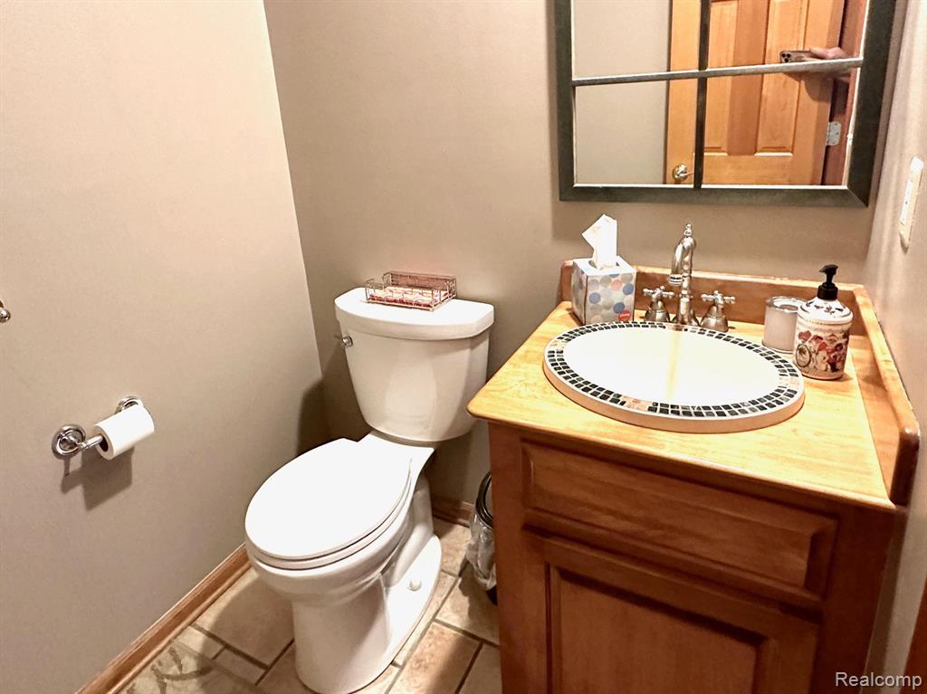 6763 BERRY POINTE Drive, Clarkston, MI 48348 — Photo 23