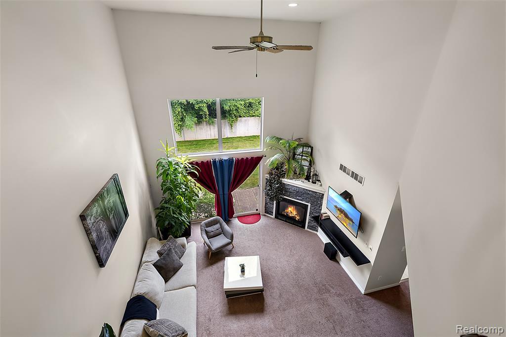 19208 W 11 Mile Road, Lathrup Village, MI 48076 — Photo 18