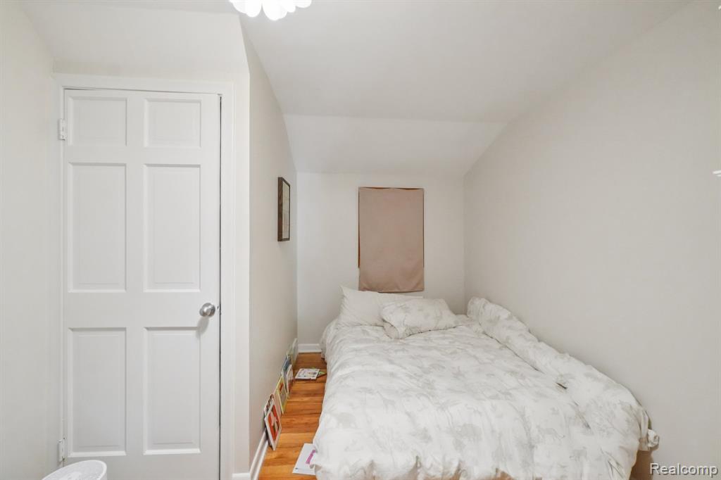 549 Lakeview Avenue, Birmingham, MI 48009 — Photo 16