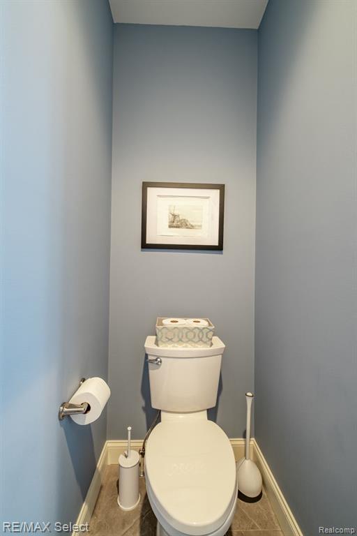 9388 MCMULLEN Circle, Fenton, MI 48430 — Photo 19