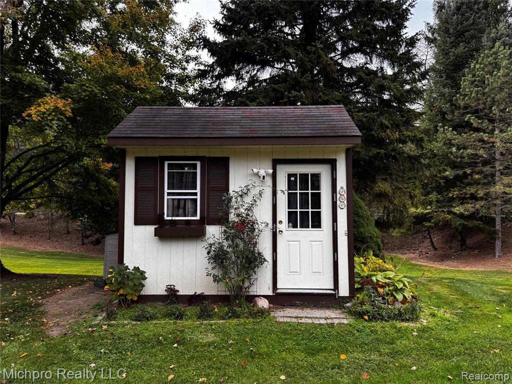 9306 DODGE Road, Otisville, MI 48463 — Photo 59