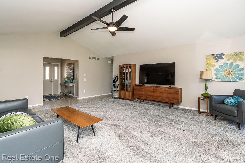 40323 FORDWICH Drive, Sterling Heights, MI 48310 — Photo 14